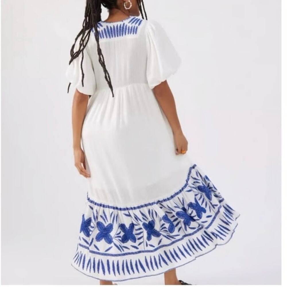 Urban Outfitters White Blue Embroidered BohoMidi Dress Square Neck Puff Sleeve S - Picture 3 of 8